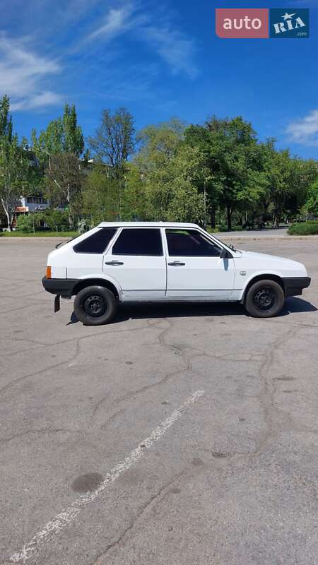 Хэтчбек ВАЗ / Lada 2109 2006 в Запорожье