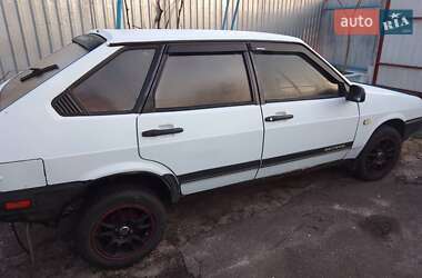 Хэтчбек ВАЗ 2109 1991 в 