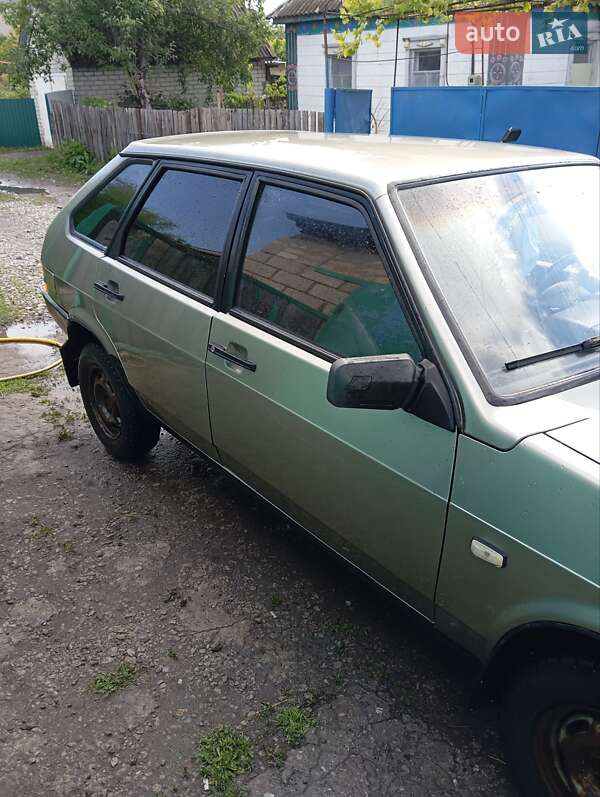 Хэтчбек ВАЗ / Lada 2109 2005 в Верховец