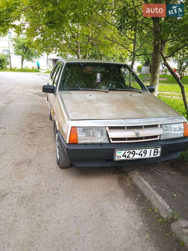 Хэтчбек ВАЗ 2109 1989 в 