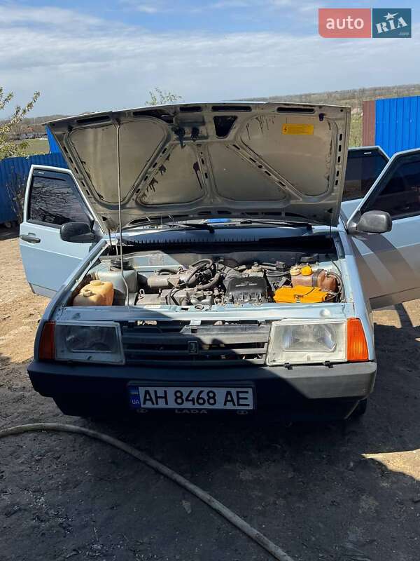 Хэтчбек ВАЗ / Lada 2109 2004 в Черновцах