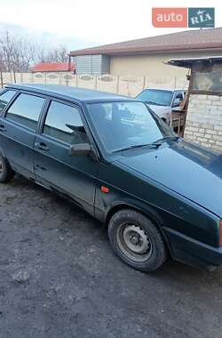 Хэтчбек ВАЗ 2109 2002 в 