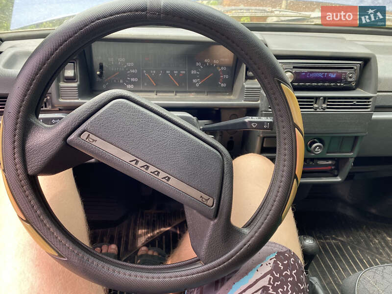 Хэтчбек ВАЗ / Lada 2109 2005 в Черкассах