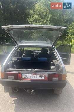 Хэтчбек ВАЗ 2109 1992 в 