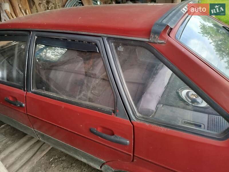 Хэтчбек ВАЗ / Lada 2109 1992 в Вараше