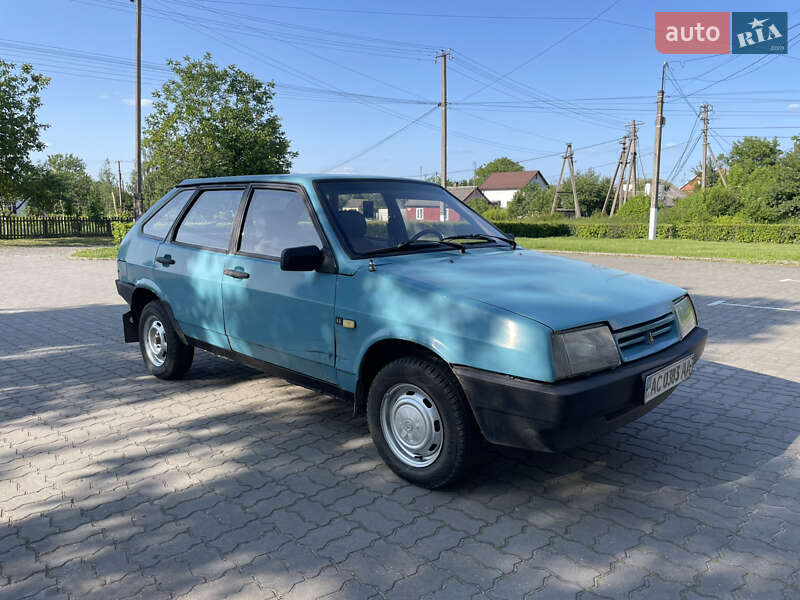 Хэтчбек ВАЗ / Lada 2109 1992 в Иваничах
