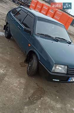 Хэтчбек ВАЗ 2109 2004 в 