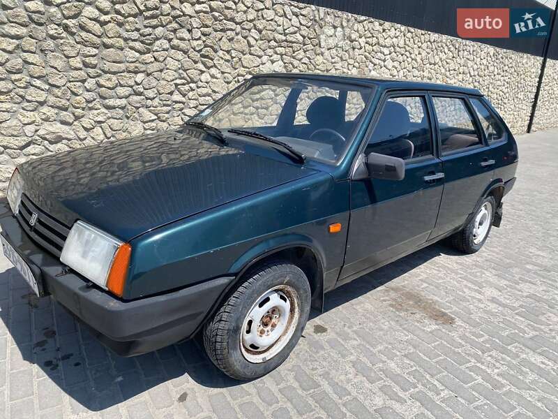 Хэтчбек ВАЗ / Lada 2109 2002 в Тернополе