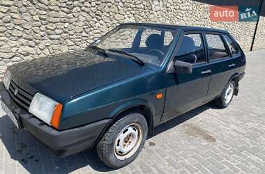 Хэтчбек ВАЗ / Lada 2109 2002 в 