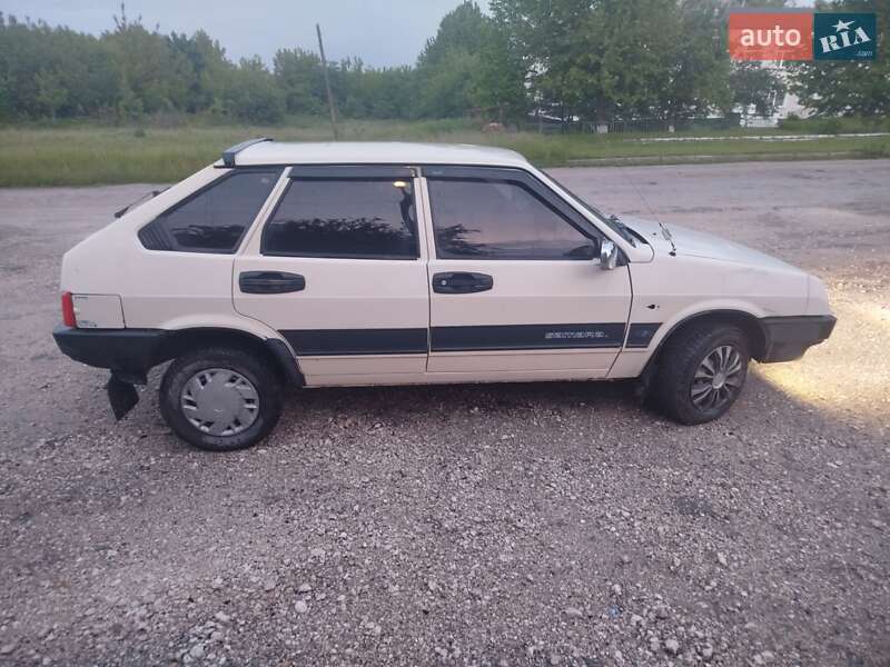 Хэтчбек ВАЗ / Lada 2109 1990 в Хмельницком