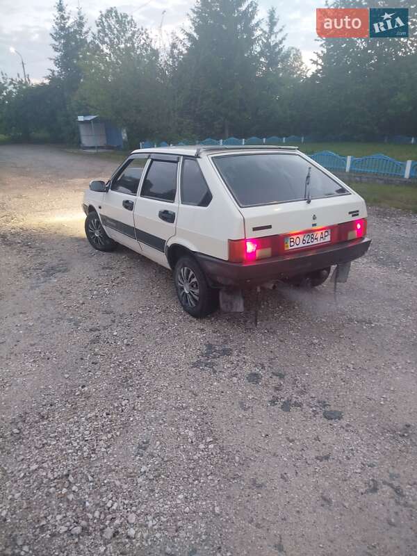 Хэтчбек ВАЗ / Lada 2109 1990 в Хмельницком