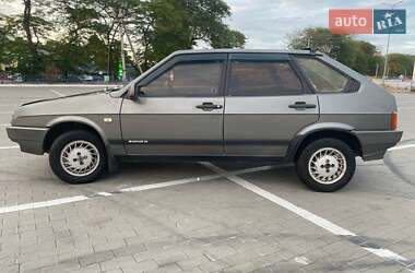 Хэтчбек ВАЗ 2109 1990 в 