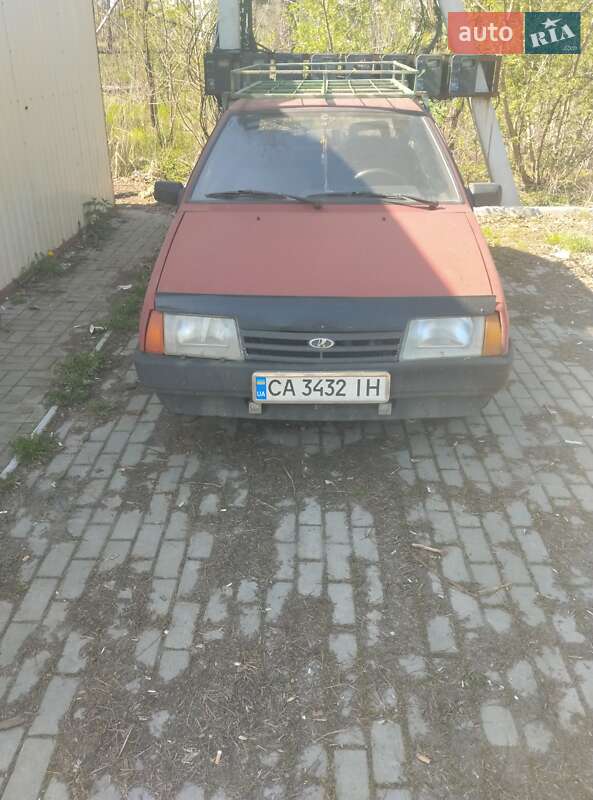 Хэтчбек ВАЗ 2109 1998 в 