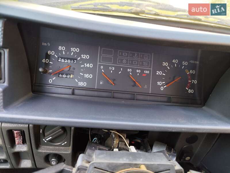 Хэтчбек ВАЗ / Lada 2109 2005 в Киеве