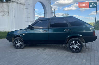 Хэтчбек ВАЗ 2109 1998 в 
