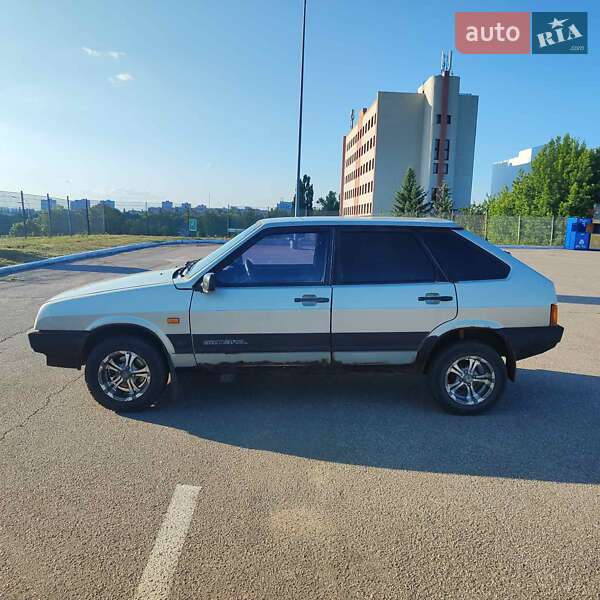 Хетчбек ВАЗ / Lada 2109 2002 в Харкові