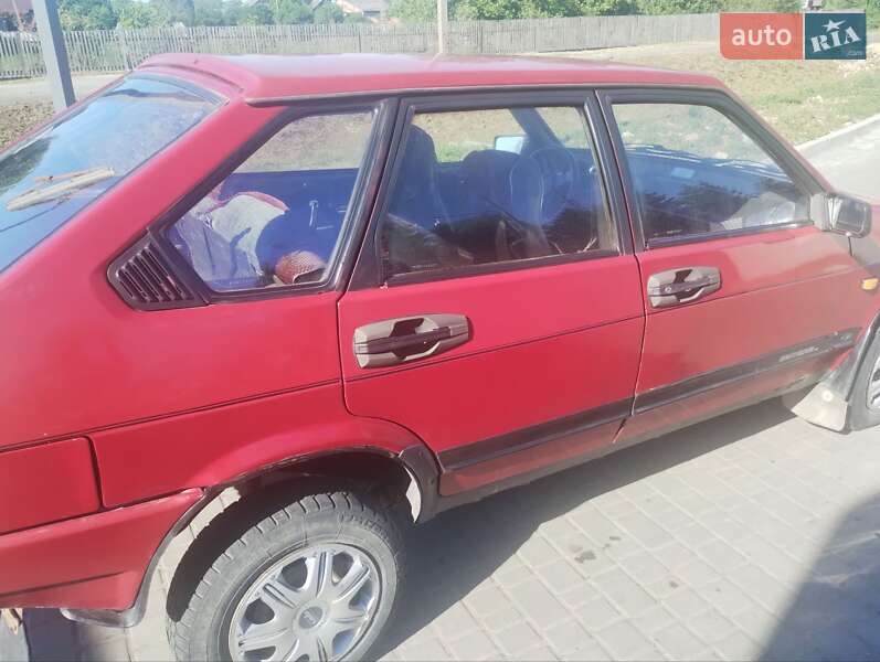 Хэтчбек ВАЗ / Lada 2109 1991 в Барановке