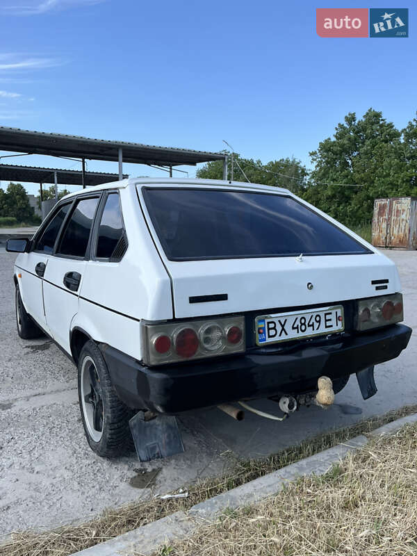 Хэтчбек ВАЗ / Lada 2109 1988 в Каменец-Подольском