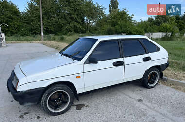 Хэтчбек ВАЗ 2109 1988 в 
