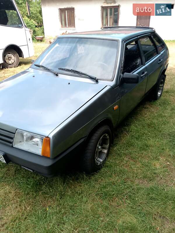 Хэтчбек ВАЗ / Lada 2109 2005 в Львове