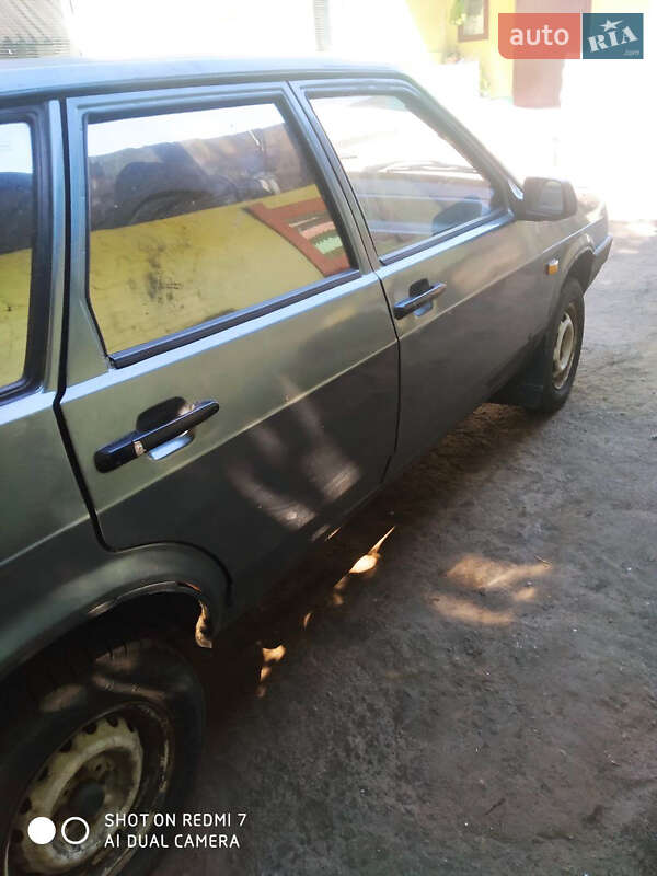Хэтчбек ВАЗ / Lada 2109 1990 в Конотопе