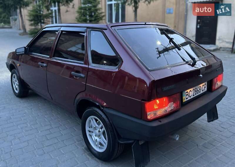 Хэтчбек ВАЗ / Lada 2109 2008 в Львове