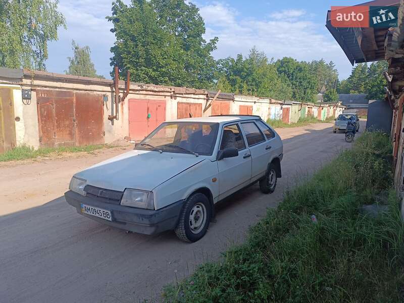 Хэтчбек ВАЗ / Lada 2109 1988 в Житомире