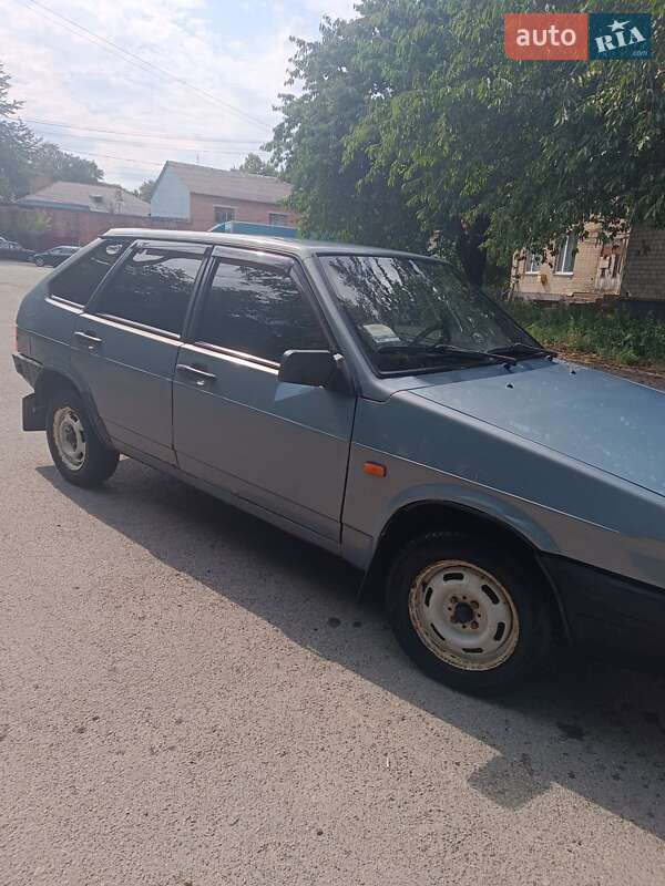 Хэтчбек ВАЗ / Lada 2109 2003 в Немирове