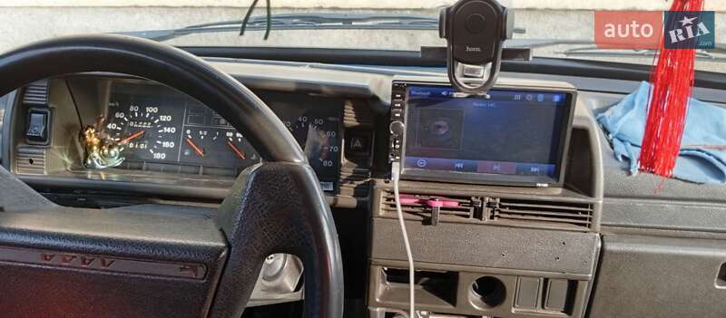 Хэтчбек ВАЗ / Lada 2109 2000 в Межгорье