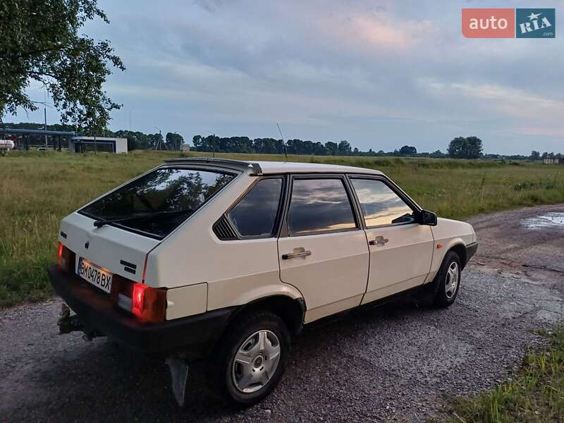 Хэтчбек ВАЗ / Lada 2109 1989 в Шостке