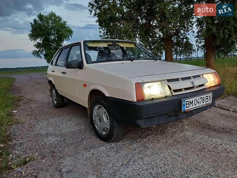 Хэтчбек ВАЗ / Lada 2109 1989 в Шостке