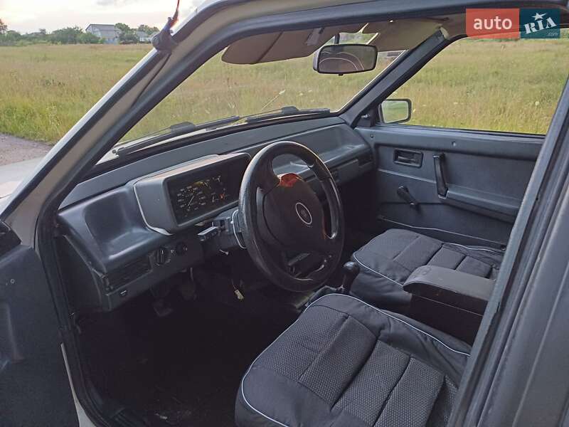 Хэтчбек ВАЗ / Lada 2109 1989 в Шостке