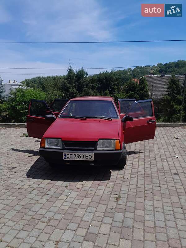 Хэтчбек ВАЗ / Lada 2109 1993 в Черновцах