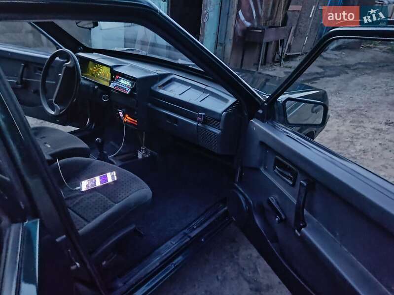 Хэтчбек ВАЗ / Lada 2109 2005 в Доманевке