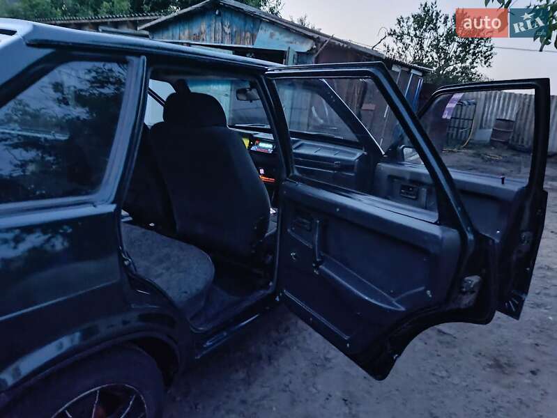 Хэтчбек ВАЗ / Lada 2109 2005 в Доманевке