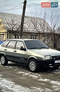 Хэтчбек ВАЗ 2109 1995 в 
