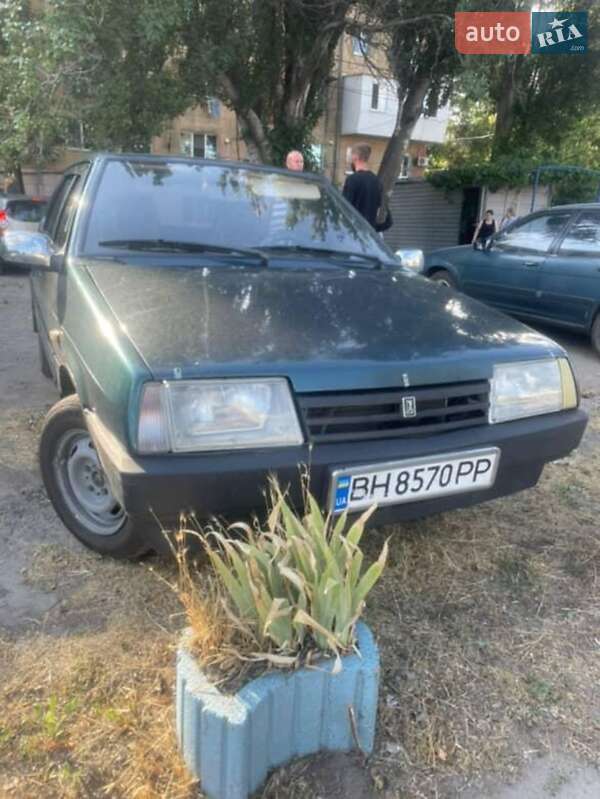 Хэтчбек ВАЗ / Lada 2109 2004 в Одессе