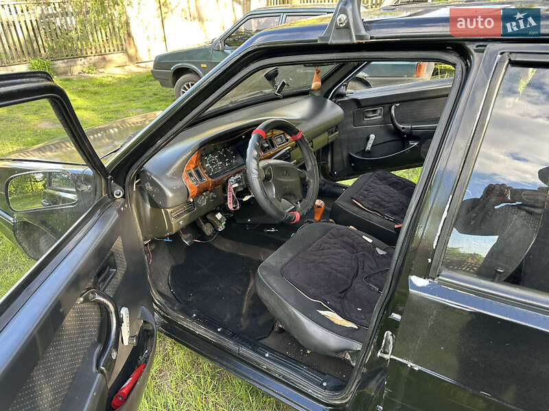 Хэтчбек ВАЗ / Lada 2109 1998 в Батурине фото 6 Хэтчбек ВАЗ / Lada 2109 1998 в Батурине