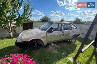Хэтчбек ВАЗ 2109 1988 в 