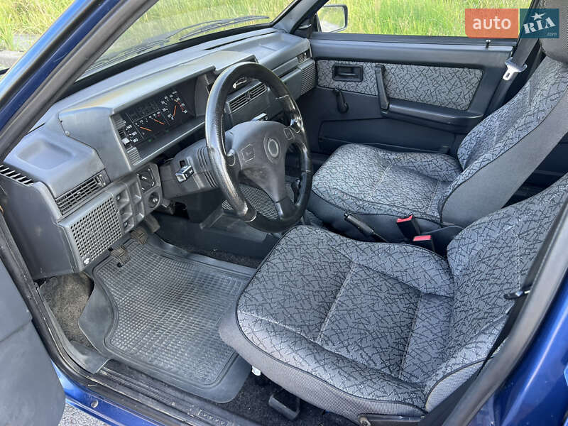 Хетчбек ВАЗ / Lada 2109 2006 в Львові