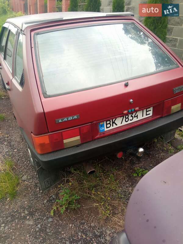 Хэтчбек ВАЗ / Lada 2109 1991 в Ровно