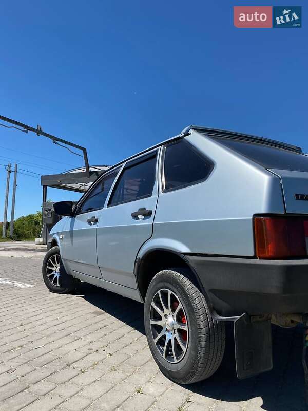 Хэтчбек ВАЗ / Lada 2109 2001 в Рудки