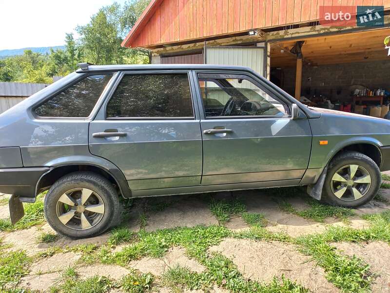 Хэтчбек ВАЗ / Lada 2109 2008 в Волосянке