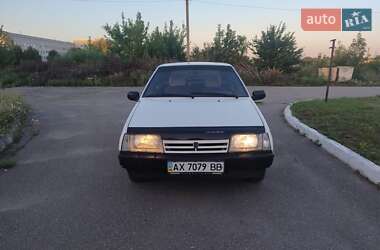 Хэтчбек ВАЗ 2109 1993 в Змиеве