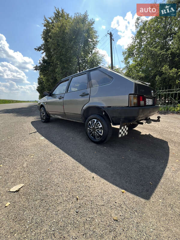 Хэтчбек ВАЗ / Lada 2109 1995 в Гайвороне