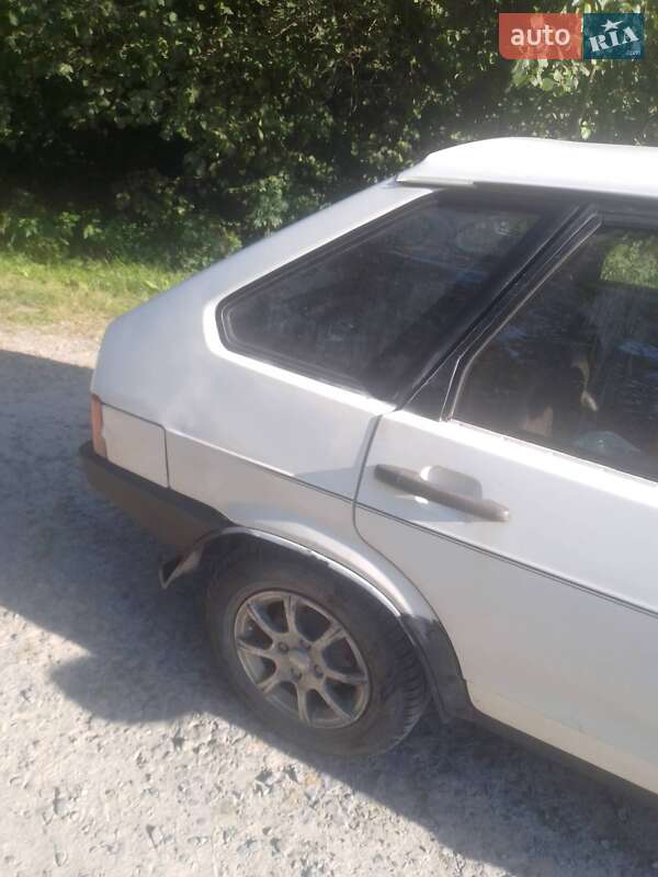 Хэтчбек ВАЗ / Lada 2109 1991 в Барановке