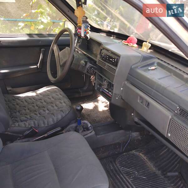 Хетчбек ВАЗ / Lada 2109 2000 в Кривому Озері