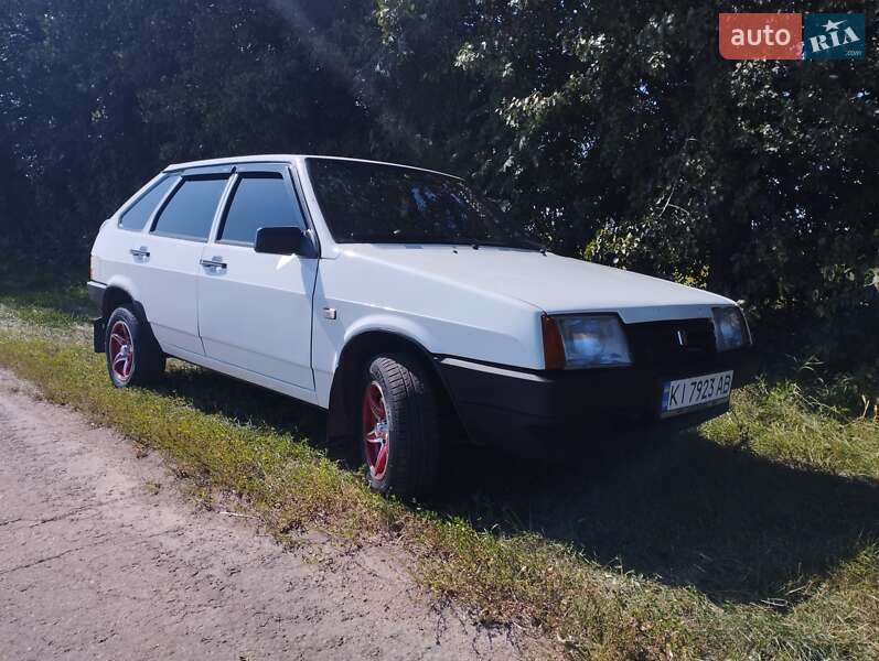 Хэтчбек ВАЗ / Lada 2109 2009 в Ставище