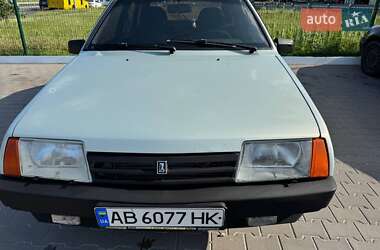 Хэтчбек ВАЗ 2109 2003 в 