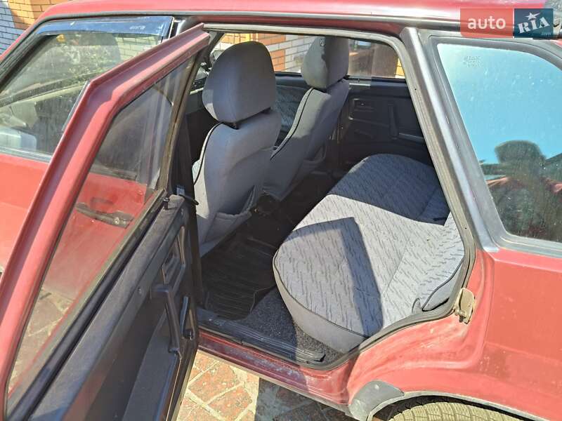 Хэтчбек ВАЗ / Lada 2109 1990 в Киеве фото 7 Хэтчбек ВАЗ / Lada 2109 1990 в Киеве